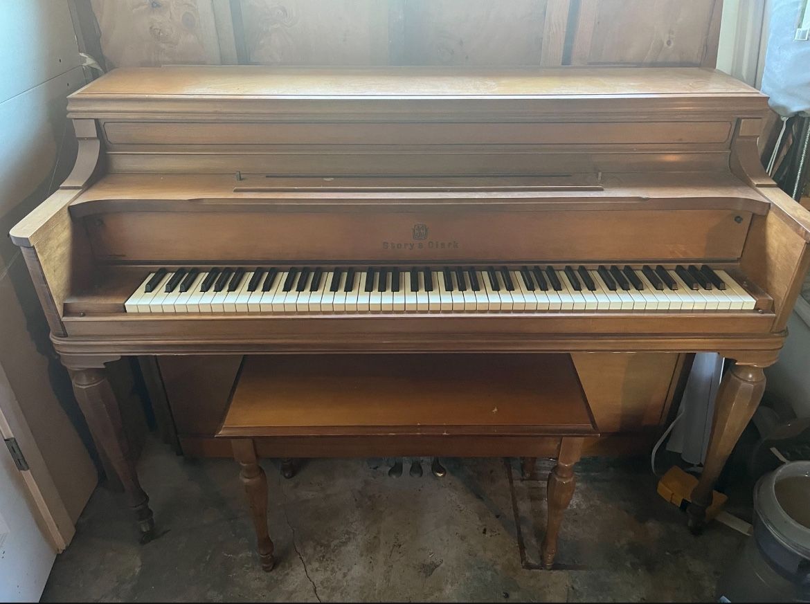 Piano (Free To New Home)