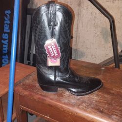 NOCONA BOOTS 8 1/2 EE