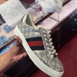 Mens Gucci Shiny GG Supreme Ace Sneakers Shoes