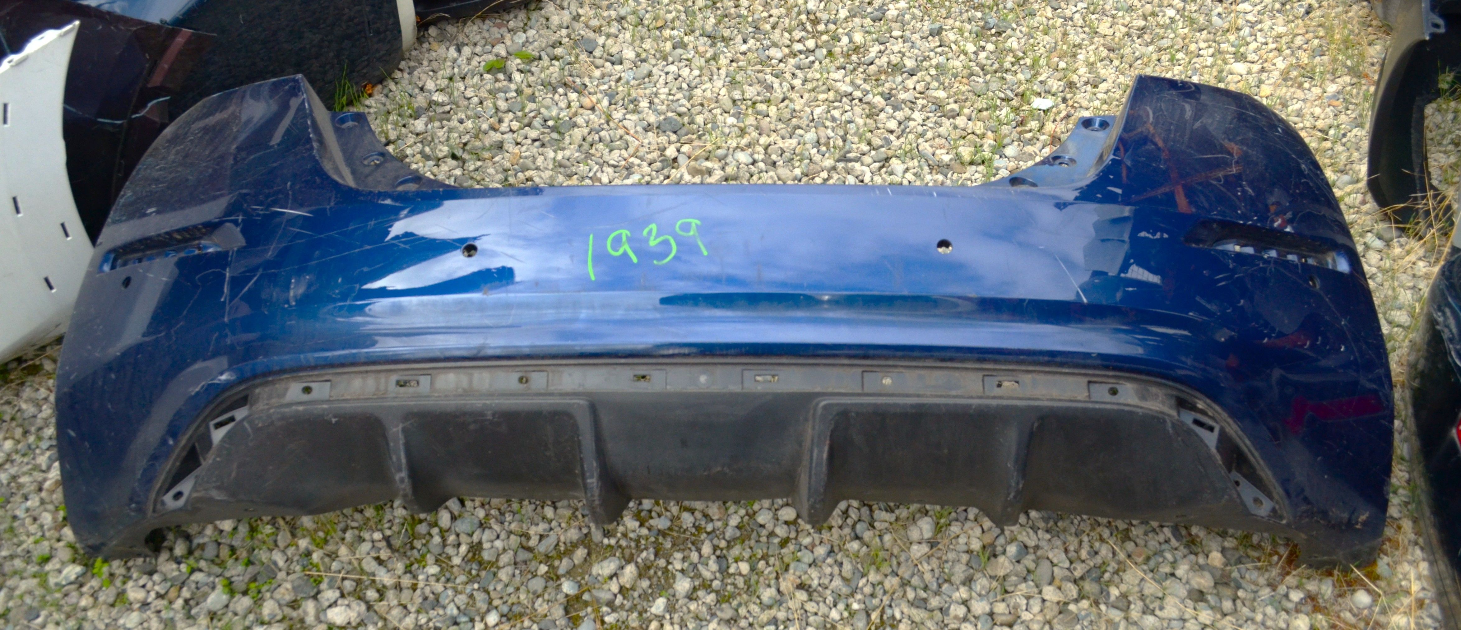 USED REF#U0081 || 2020-2022 NISSAN LEAF || REAR BUMPER COVER