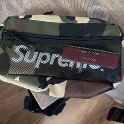 Supreme Cross Body Bag ( 8 gb of pc ram is included)