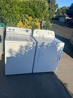 Kenmore Washer and Dryer Gas Set