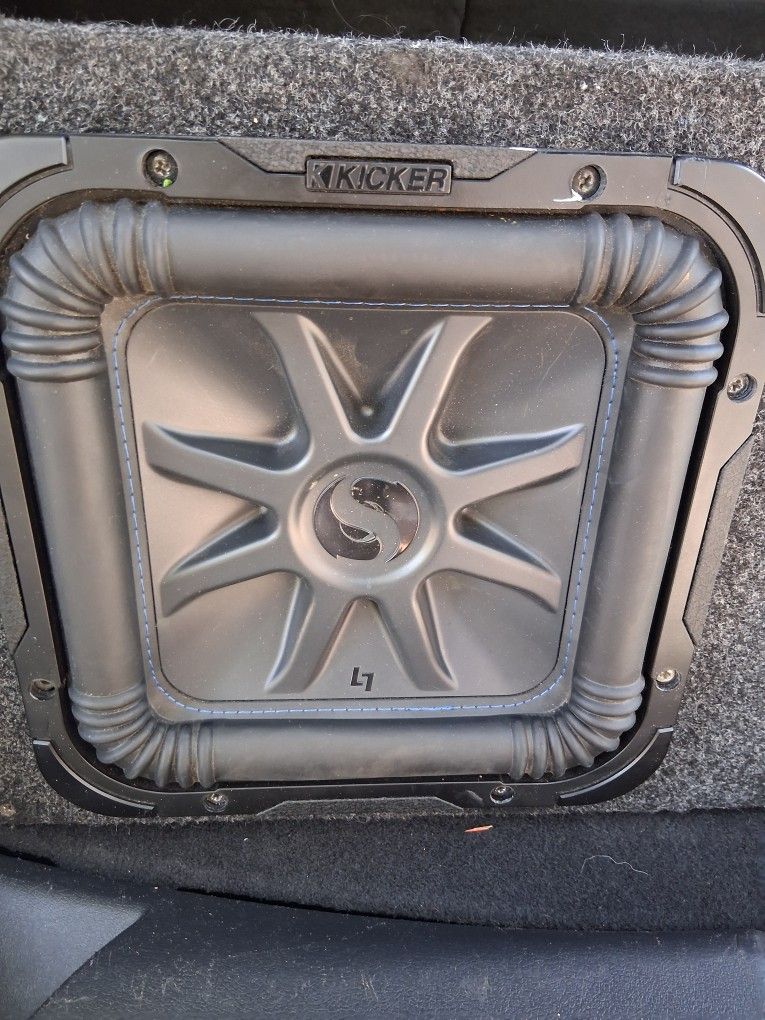 10" Subwoofer Works Good