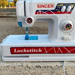Singer Lock stitch Sewing Machine  7+ -$75
