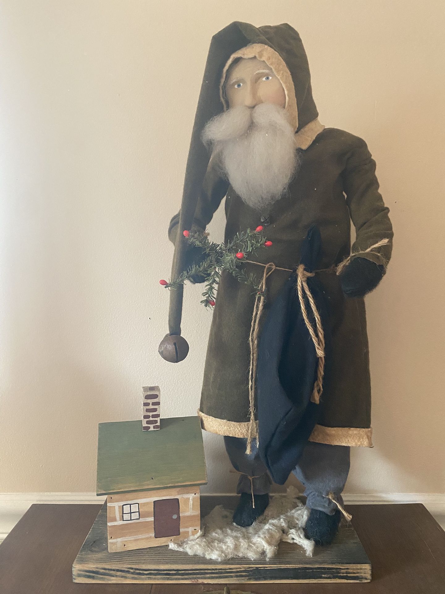 Rare Retired Arnett Santa