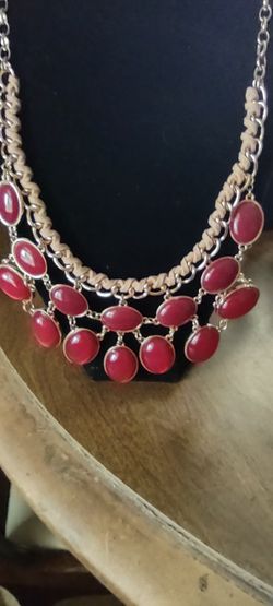 NY Collection Bib Necklace Leather Laced Chain