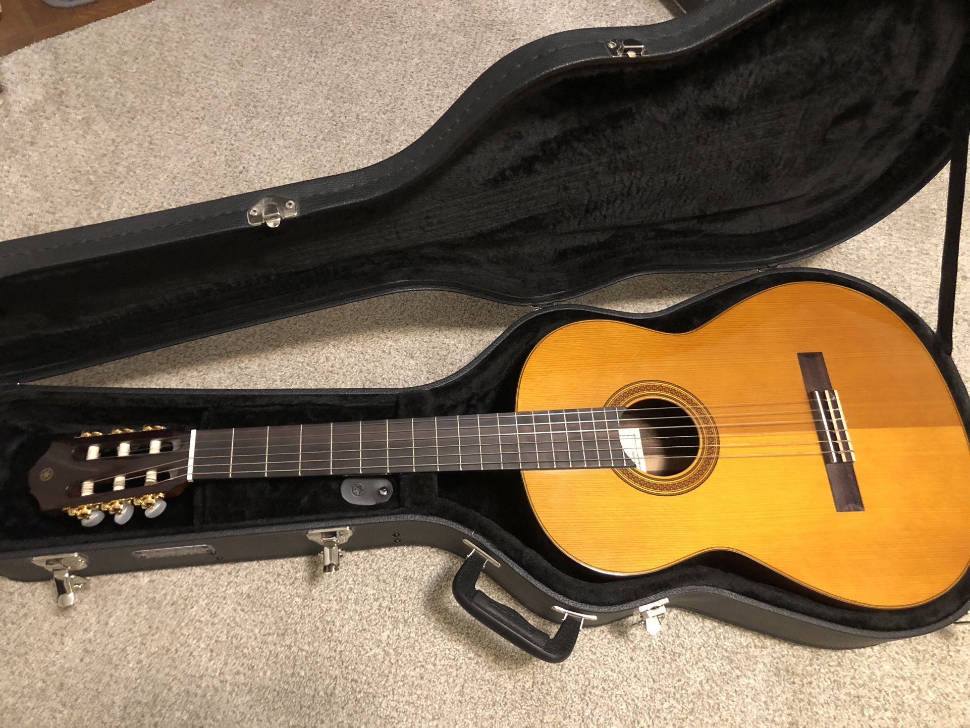 Yamaha CG182C Classical Guitar