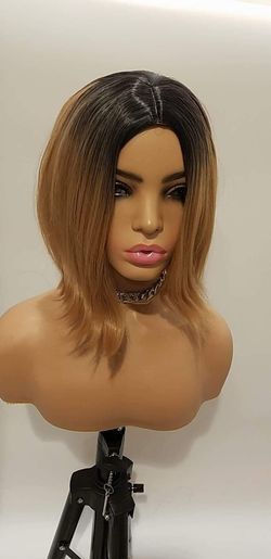 Short Gold Straight Wig