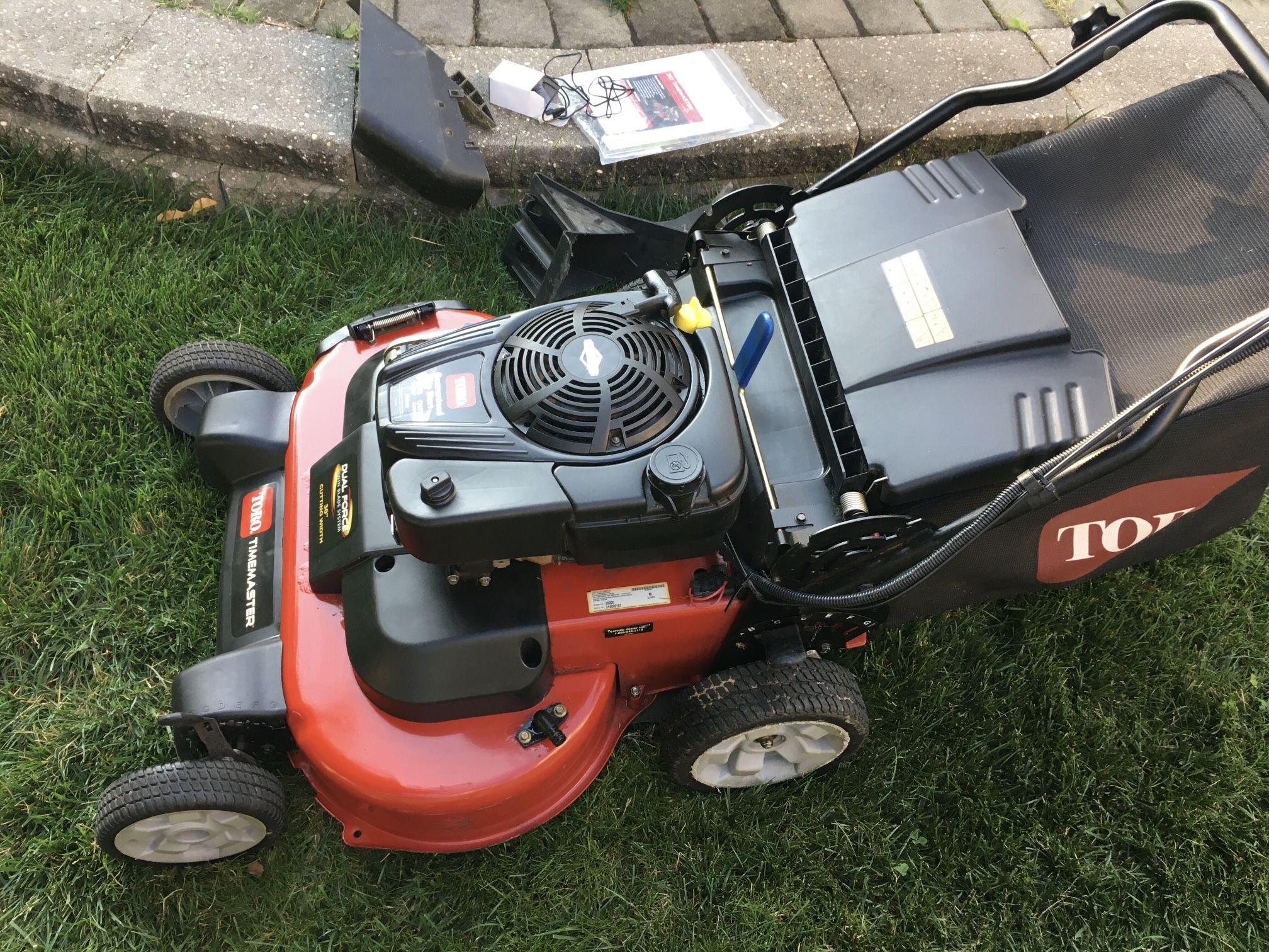 Toro Time Master 30” Lawnmower Electric Start for Sale in Clifton, NJ