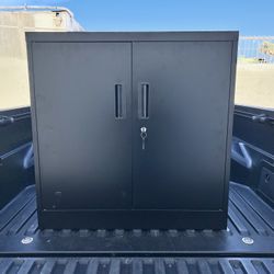 Metal Storage Cabinet w/Locking Doors & 2 Adjustable Shelves **SEE PHOTOS & DESCRIPTION**