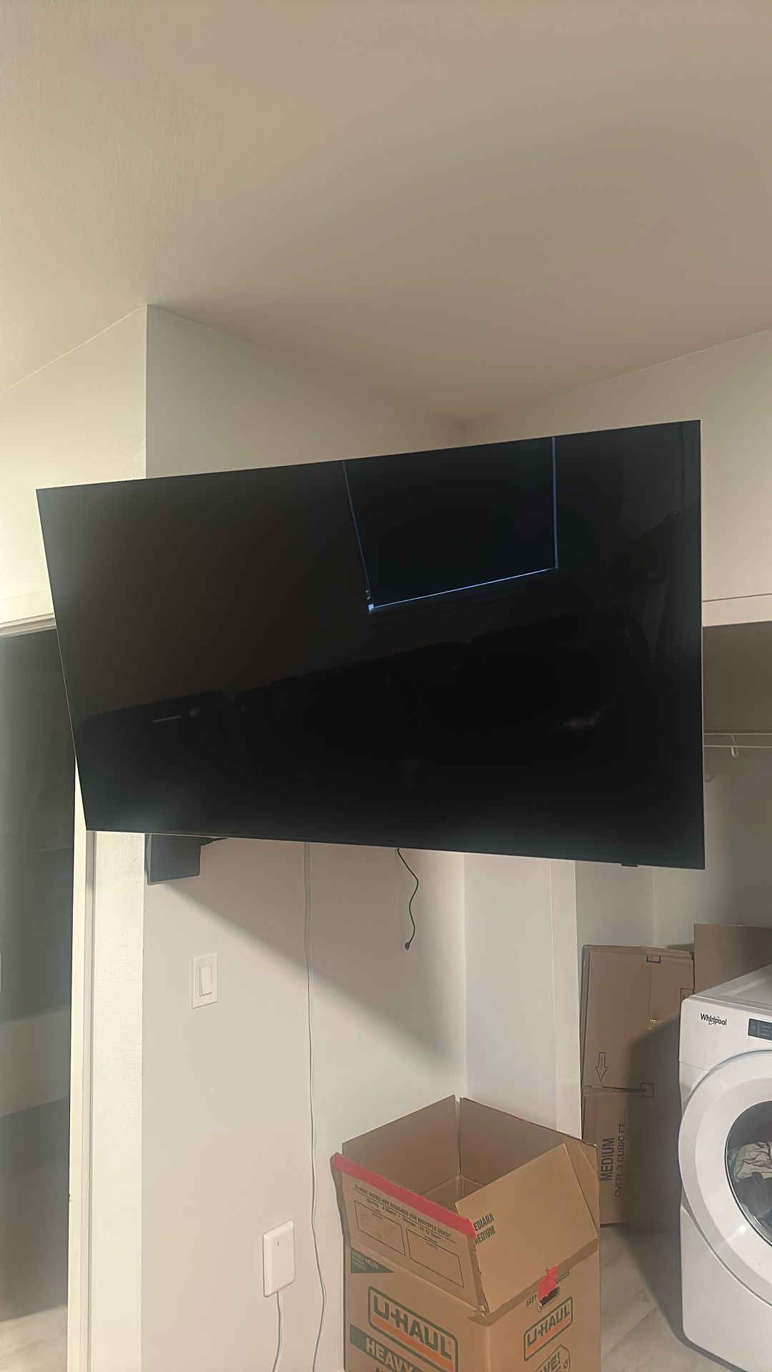 Samsung 55” 8k Qled With Ergotron Mount