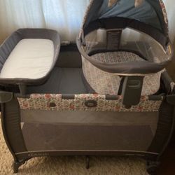 Graco Pack' N Play Some Traveling LX Play yard with Changing Table, Infant Bassinet