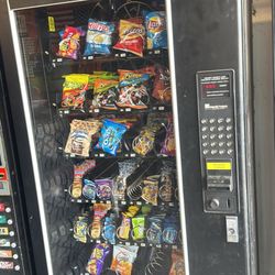 VENDING MACHINE