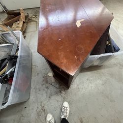 Corner Of flat TV Stand With Shelf’s On Both Sides. 