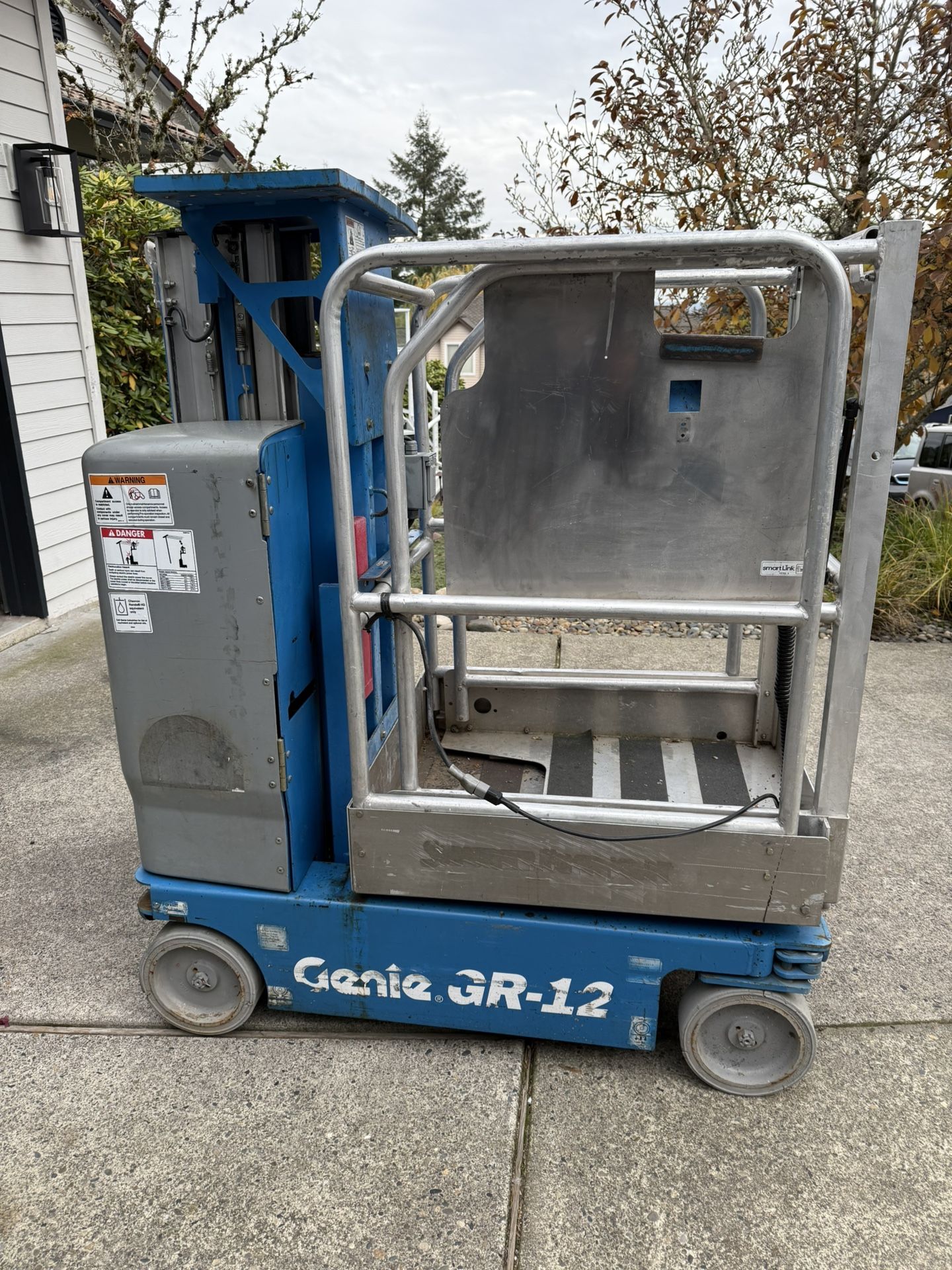 2016 Genie GR12 Lift