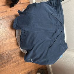 BAG OF GYM SHARK SHORTS AND JOGGERS XL