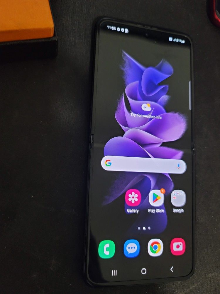 Samsung Galaxy Z FLIP 3 256GB AT&T Or Cricket