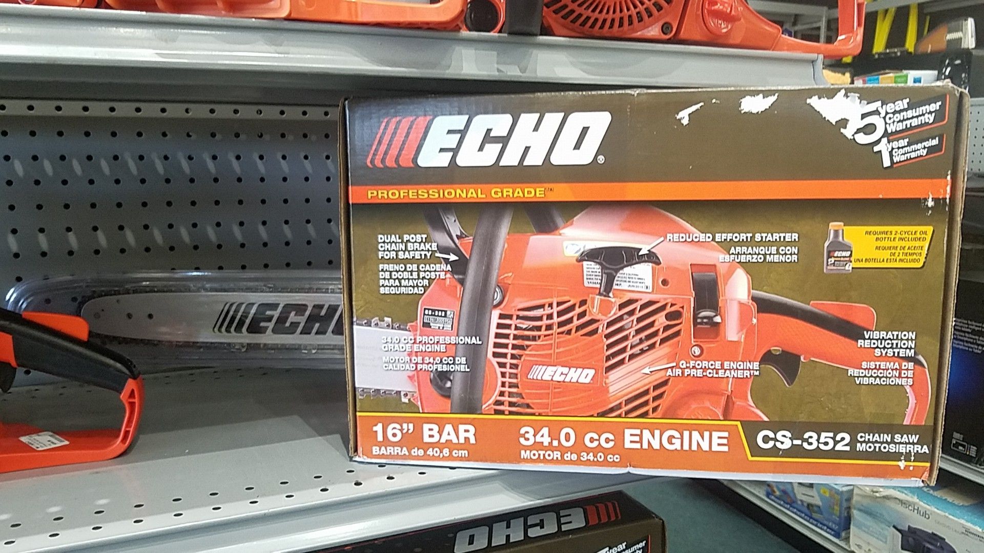 Echo 16" CS-352 Brand New! Chainsaw