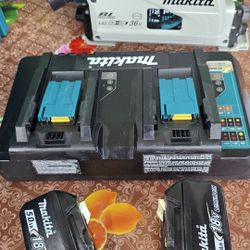 Makita
18V X2 LXT Lithium-Ion (36V) Brushless Cordless 6-1/2 in. Plunge Circular Saw w/ (2) Batteries 5.0Ah, 55T Blade