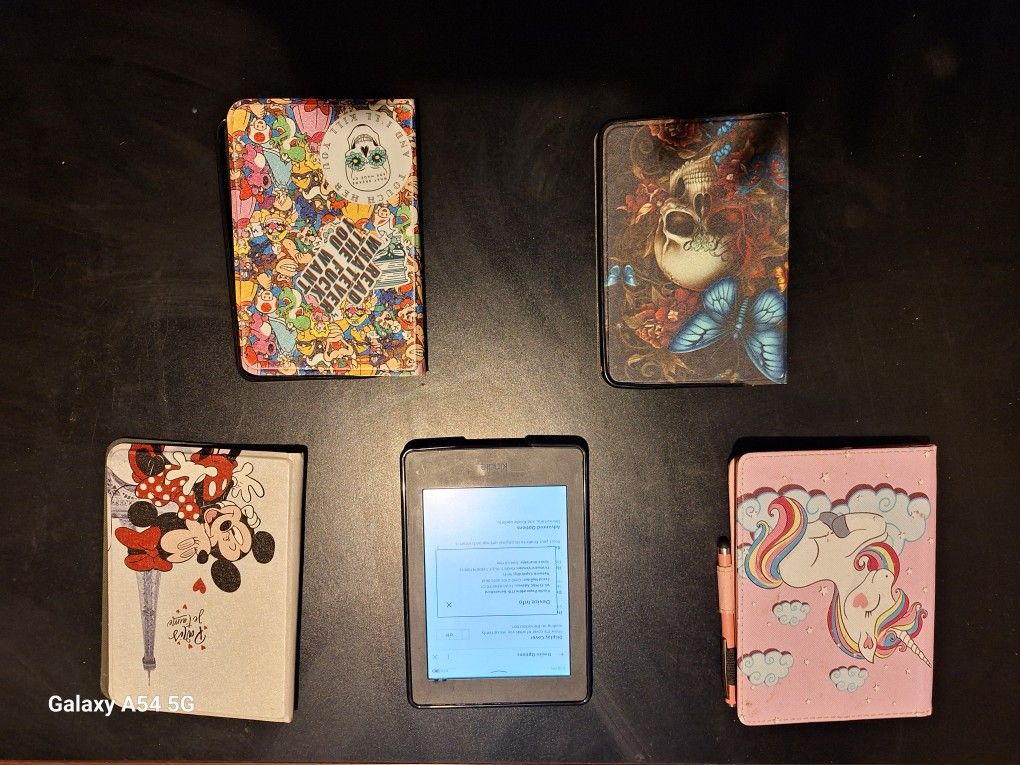 7th Gen Paperwhite Kindle With Cases