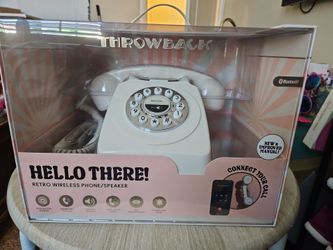 Throwback Retro Wireless Phone Speaker