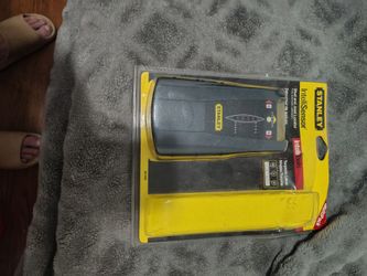 STANLEY IntelliSensor stud finder
