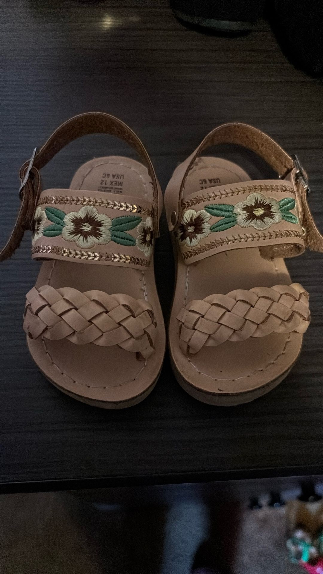mexico toodler sandals size 6
