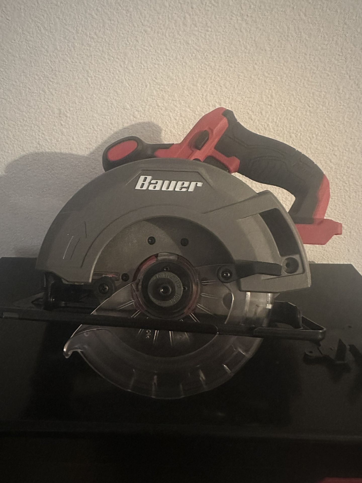 20V Bauer Cordless 6-1/2 in. Circular Saw With Battery And Extra Blade