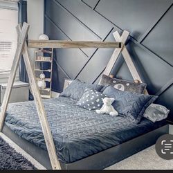 FREE full Size Tent Bed And Mattress