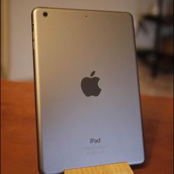 Apple iPad Mini 2 16GB PERFECT Condition Open To Reasonable Offers