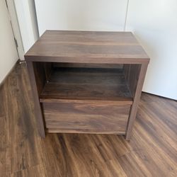 Mercury Row Posner Nightstand