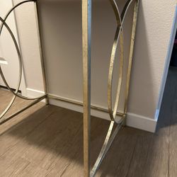 Entry Way Table