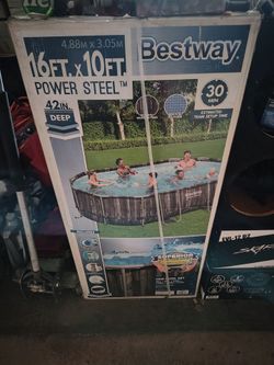 Above ground pool