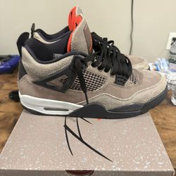 Jordan 4 Taupe Haze 