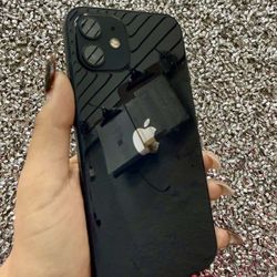 iPhone 12 64GB UNLOCKED✔️