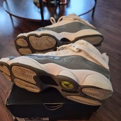 Grade school sneakers size 5.5