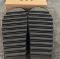 Yeezy Slides Slate Grey