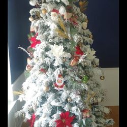 9ft Berkshire snowy spruce Christmas tree