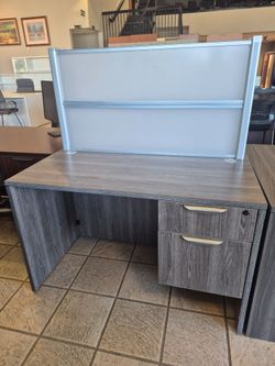 48"x 24" Desk With Privacy Partition