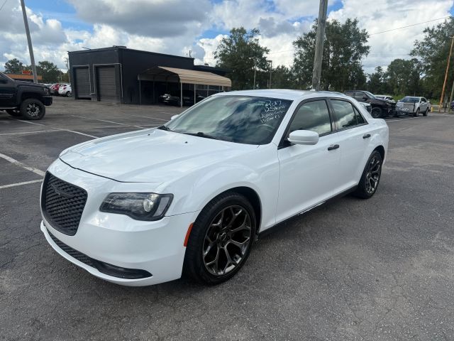 2017 Chrysler 300