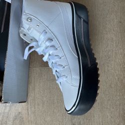 New 6.5 Women’s Adidas Grand C Sneaker White