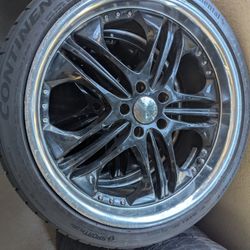 4 rims with Tires. 20 Inch 