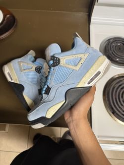 Jordan 4 University Blue
