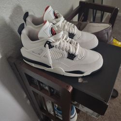 Air Jordan 4 Retro OG FC