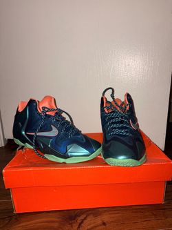 Nike LeBron 11 Basketball Sneakers