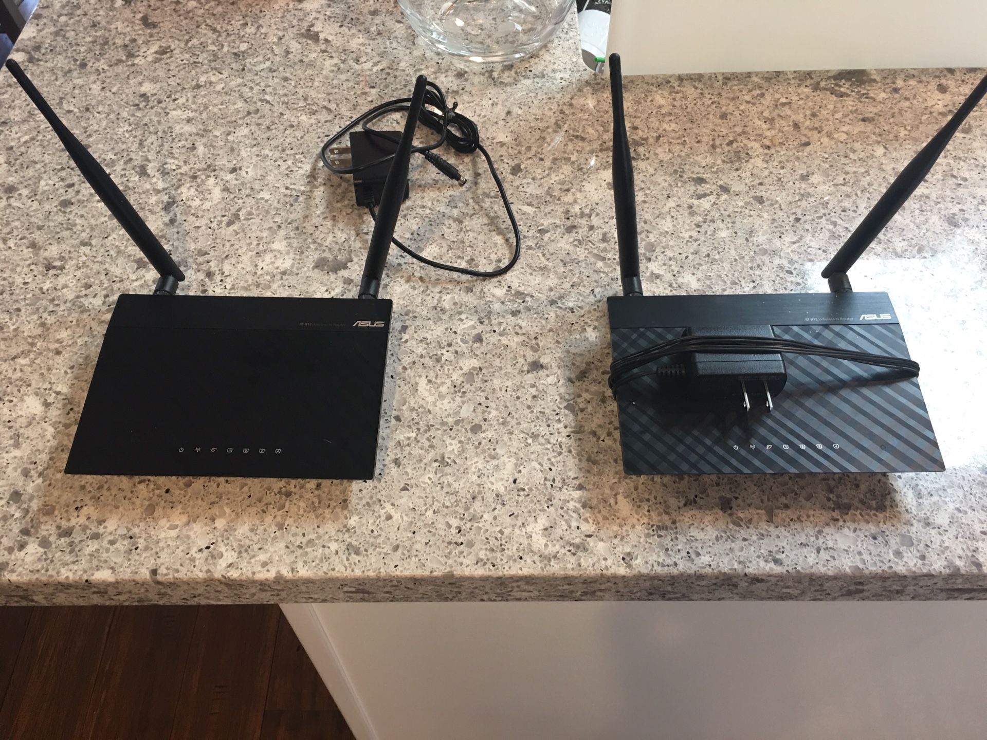 2 wireless routers, Asus RT-N12