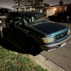 1998 Ford Explorer