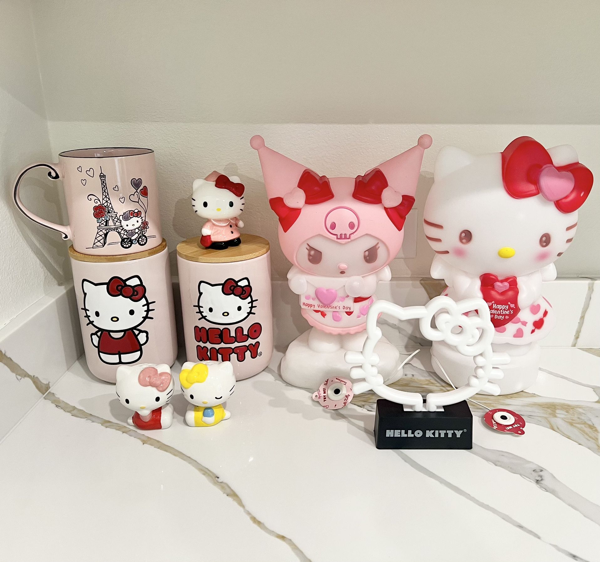 Hello Kitty Decor