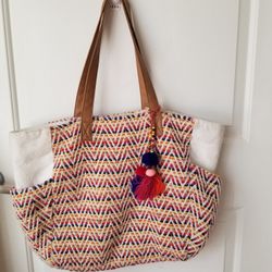 Beautiful tote bag with tassel