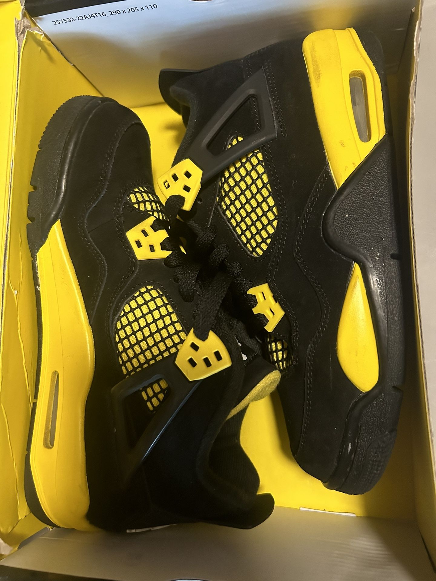 Jordan 4s